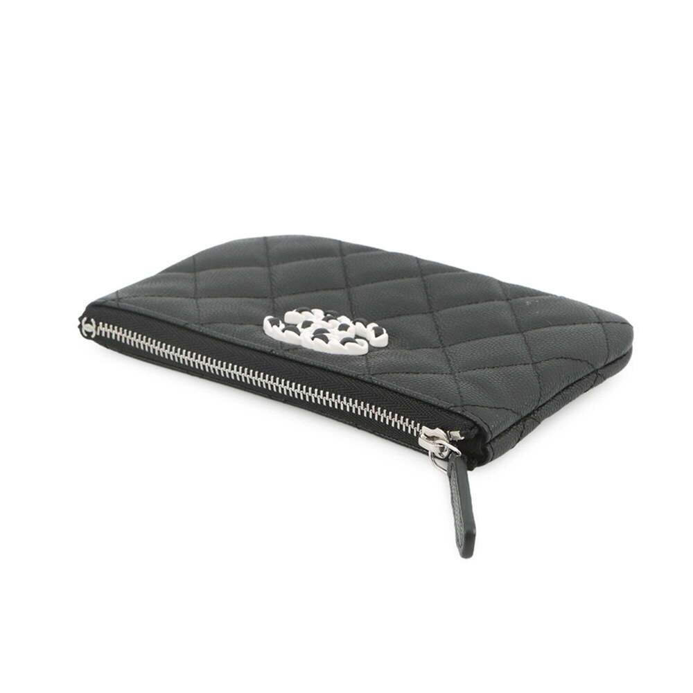 CHANEL Black Caviar Leather Pouch - Picture 2 of 8